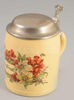 Sarreguemines antik emlékkorsó Buziasfürdő felirattal, fedeles, m: 9,5 cm