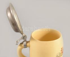 Sarreguemines antik emlékkorsó Buziasfürdő felirattal, fedeles, m: 9,5 cm