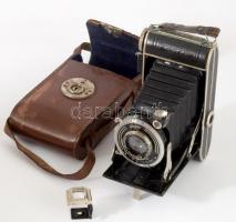 cca 1930 Balda Fixfocus spezial harmonikás fényképezőgép, Radionar f: 4,5 f: 10,5 cm objektívvel, bőr tokban.