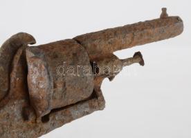 Régi, rozsdás pisztoly váz. 19 cm