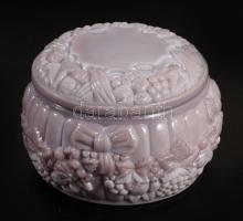 cca 1930 Cseh lila opalitüveg bonbonier, hibátlan, d: 9 cm
