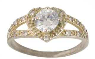 Ezüst (Ag) gyűrű, jelzett 2,28 g m: 58