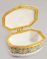 Arab feliratos porcelán dobozka 8 cm