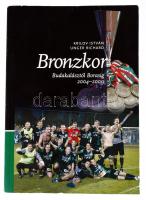 Krilov István - Unger Richard: Bronzkor. Budakalásztól Borasig. 2004-2009. Szombathely, 2009, Savaria Post Kft., 176 p. Gazdag képanyaggal illusztrált. A szombathelyi Haladás labdarúgóklub története legjobb eredményét nyerte, bronzérmet, a 2008/2009-es idényben.  Kiadói papírkötés, karcos borítóval.