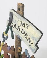 Vintage festett öntöttvas locsolócső tartó, hibátlan, 40x16x40 cm