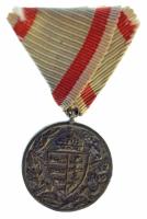1929. "Magyar Háborús Emlékérem kardokkal, sisakkal" kitüntetés miniatűrje szalagon T:XF