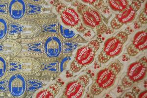 cca 1910 Szivarcédulákkal díszített tálca 34x44 cm