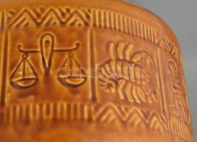 Gránit modernista horoszkóp mintás virágtartó edény. Terv.: Zahajszky László. Mázas fajansz, jelzett...