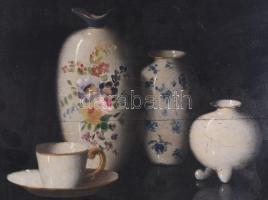 Molnár Z. János (1880-1960): Csendélet porcelánokkal. Olaj, rétegelt falemez, jelezve jobbra lent. F...