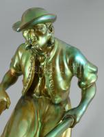 Zsolnay plasztika - Ekével szántó paraszt. Terv.: Pásztor János (1881-1945). cca 1900-1920, selyemfé...
