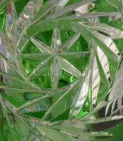 Nagyméretű zölden pácolt ólomkristály váza, gazdagon csiszolt mintával, jelzés nélkül, hibátlan, m: ...