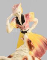 Sitzendorf hölgy agarakkal. Jelzett, kis kopással, 24x27 cm