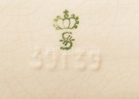 Sitzendorf hölgy agarakkal. Jelzett, kis kopással, 24x27 cm