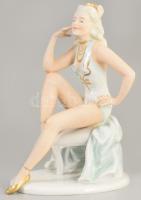 Unterweissbach primadonna. Biszkvit és mázas porcelán, jelzett, hibátlan, m: 21 cm