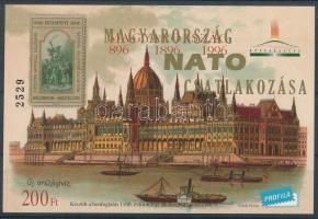 1999/K3c NATO emlékív aranyszínű felülnyomattal