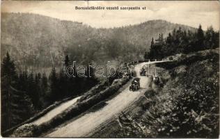 1918 Borszék, Borsec; Borszék-fürdőre vezető szerpentin út, lovaskocsi, automobil / road to the spa, horse-drawn carriage, automobile (r)