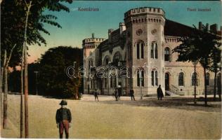 1917 Komárom, Komárno; Tiszti kaszinó. Vasúti levelezőlapárusítás 9. sz. 1915. / K.u.K. military officers' casino (EK)