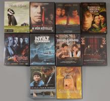 10 darab filmes DVD, közte A hullámok rabjai, A kártyavár összedől, Nyílt tengeren, Kísértés, Szerelem kolera idején, Üvöltő szelek, A vér kötelez.