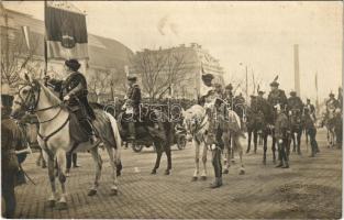 1906 Budapest VII. Keleti pályaudvar, Rákóczi és bujdosók hamvainak hazahozatala, főhivatalnokok felvonulása díszmagyar öltözetben. Békei Ödön photo