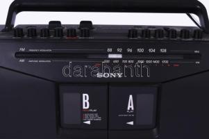 Sony CFS-W304 kazettás rádió, jó állapotban, h: 56 cm