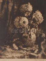 Kiss Terézia (1928-2016): Csendélet I. Rézkarc, papír, jelzett. Körbevágva. Szakadással. Üvegezett fakeretben. 39x30 cm