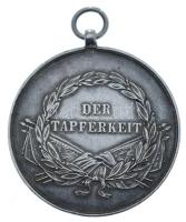 1914. "Ferenc József I. osztályú Ezüst Vitézségi Érem" peremén jelzett Ag kitüntetés fülle...