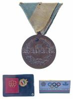 1900-1910 k. "Magyar Bicycle Club Hunnia - Budapest 1891" bronz díjérem mellszalagon, hátoldalán "III. díj" gravírozással (36mm), viseltes mellszalag, a tű hiányzik a szalagról + 1976. Montreal olimpia részvételi(?) jelvény és minikönyv, aranyozott népköztársaság címerrel enyhén sérült díszdobozban T:AU patina