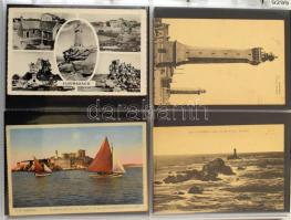 VILÁGÍTÓTORNYOK - 296 db RÉGI és MODERN képeslap modern albumban / LIGHTHOUSES - 296 pre-1945 and modern postcards in a modern album