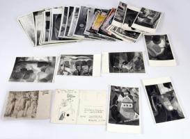 Zsáky István (1930-2001) festőművész alkotásait ábrázoló fotók, 69 db, vegyes méretben + 2 db neki küldött levelezőlap, lányától, Zsáky Zsuzsa (1957- ) rendező, író, rajzfilmkészítőtől (részt vett a Macskafogó, a Bumeráng és a Fehérlófia animációs filmek készítésében), illetve Anika Julije (1906-1993) szerb festőművésztől