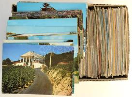 MAGYARORSZÁG - 500 db MODERN város képeslap dobozban, vegyes minőségben / HUNGARY - 500 modern town postcards in a box, in mixed quality