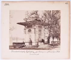 cca 1900 Konstantinápoly Ejub, az Aranyszarv mellett / Kut fémmunkások Kétoldalas albumin fotók kartonon Sébah &amp; Joaillier jelzett felvétele Cholnoky Jenő földrajztudós és utazó feliratozásával 36x30 cm /  cca 1900 Constantinople (Istanbul) Ejub / Kut. Double sided albumin photos by Sébah &amp; Joaillier with Hungarian traveler's caption 36x30 cm