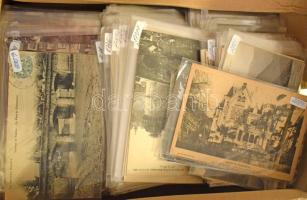 FRANCIAORSZÁG - 2000 db RÉGI város képeslap dobozban / FRANCE - 2000 pre-1945 town postcards in a box