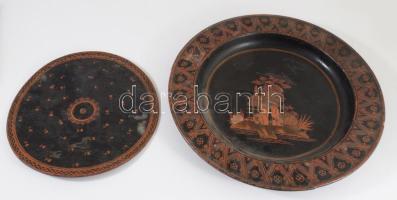 cca 1860 Japán lakkozott dísztál betéttel. Japán, Edo-kor, javítással, felületi sérüléssel, d: 34 cm