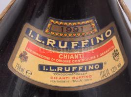 cca 1970 I. L. Ruffino Chianti minőségi vörösbor. Bontatlan palack