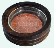 Bőrműves berakással hamutartó és cigarettatartó, d: 9,5 cm