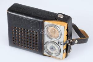 Signal-601 utazórádió, tokkal.