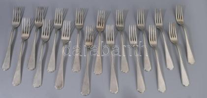 Ezüst (Ag) evőeszköz készlet 800-as ezüst, jelzett összesen nettó 2485 g + 5 db ezüst nyelű kés