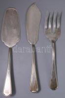 Ezüst (Ag) evőeszköz készlet 800-as ezüst, jelzett összesen nettó 2485 g + 5 db ezüst nyelű kés