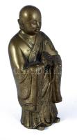 Kínai buddhista szerzetes szobra. Kína. XIX. sz. vége, finoman megmunkált, öntött sárgaréz. 20 cm 
...