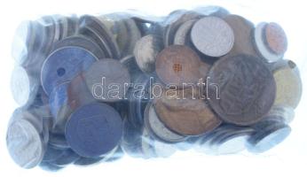 Vegyes 149db-os külföldi érme, kitüntetés és másolat tétel. Közte hamis X Poltura, Svédország 1957. 50ö Ag és jubileumi szolgálati emlékérem (AVSTR) T:vegyes Mixed 149pcs foreign coin, medal and replica lot. Including a fake X Poltura, Sweden 1957. 50 Öre Ag and jubilee service medal (AVSTR) C:mixed