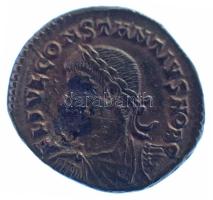 Római Birodalom 325-326 / II. Constantius / Nicomedia / Follis bronz (3,02g) T:XF ü. Roman Empire 325-326 / Constantius II / Nicomedia / Follis bronze "FL IVL CONSTANTIVS NOB C / PROVIDEN-TIAE CAES - MNS" campgate with seven layers, two turrets, star above, no doors (3,02g) C:XF ding RIC VII 128