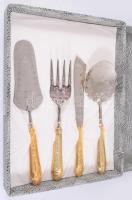 4 részes tortaszervírozó szett, díszdobozban, újszerű, h: 27 cm