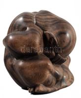 Faragott keményfa figura asztaldísz, 8x7 cm