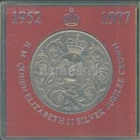 Nagy-Britannia 1977. "Silver Jubilee..." nagyalakú emlékérem T:BU eredeti plasztiktokban!