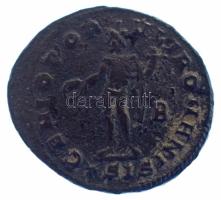 Római Birodalom 296 / Galerius / Siscia / Follis bronz (9,22g) T:XF,VF
Roman Empire 296 / Galerius ...