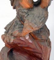 Faragott fa turul szobor, m: 30 cm