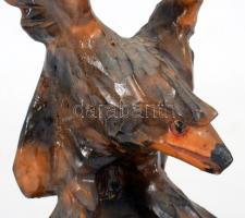 Faragott fa turul szobor, m: 39 cm