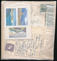 1.200 db vegyes külföldi bélyeg ömlesztve tasakban