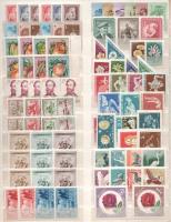 1946-1959 42 db sor + 5 db önálló bélyeg rendező berakólap mindkét oldalán (78.200)
