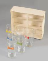 Márka 6 darab retro üdítős pohár, különböző színű feliratokkal, eredeti dobozában, hibátlan, m: 12 cm